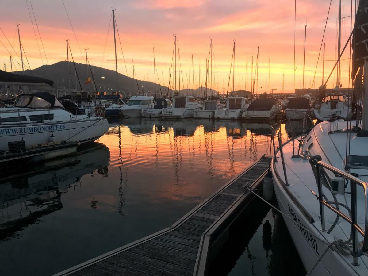 Yate De Lujo En Getxo Hotel Bagian luar foto